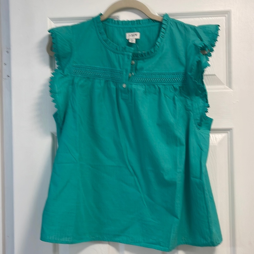 JCrew Factory Petite sleeveless ruffle top chrome green color. NWT